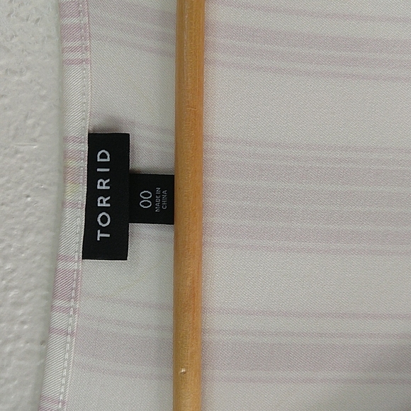 Torrid Purple and Ivory Stripe Challis Tunic Top Plus Size 00,  US M/L 10 - Picture 11 of 13